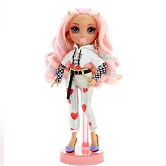 NWT in Box Rainbow High Special Edition Doll with Outfit - Picture 3 of 6